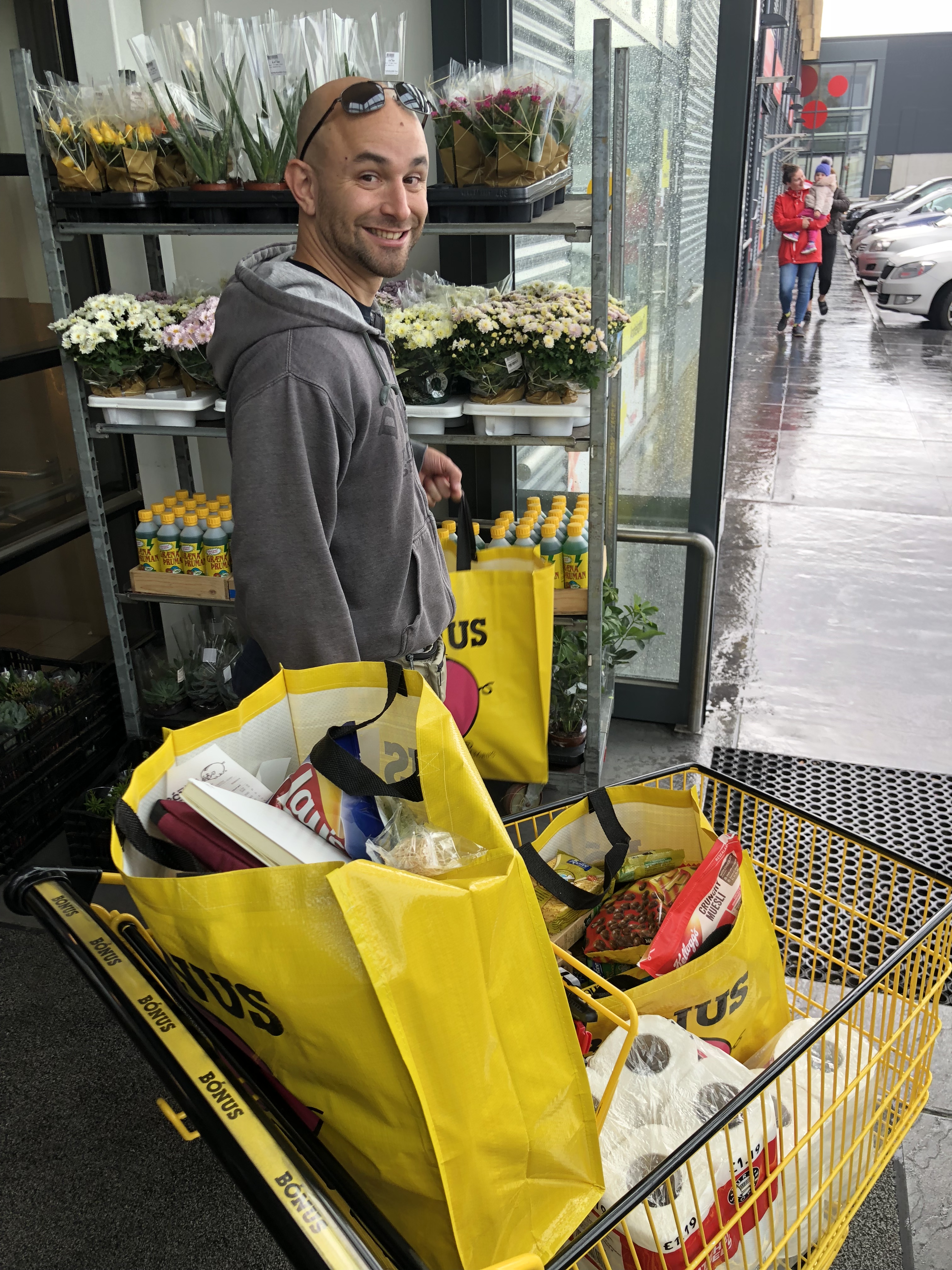 Of Iceland and Grocery Stores – The Adventuring Heidi