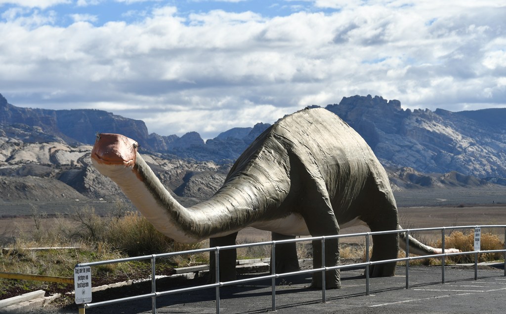 A BeaUTAHful Bucket List: Day 11 – Dinosaur National Monument